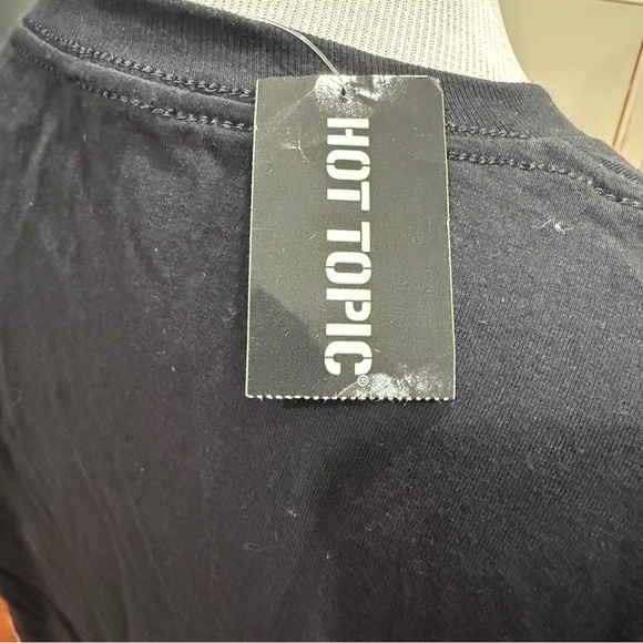 NWT Harry Potter Hogwarts Legacy Black T-Shirt Size Large - Picture 6 of 6